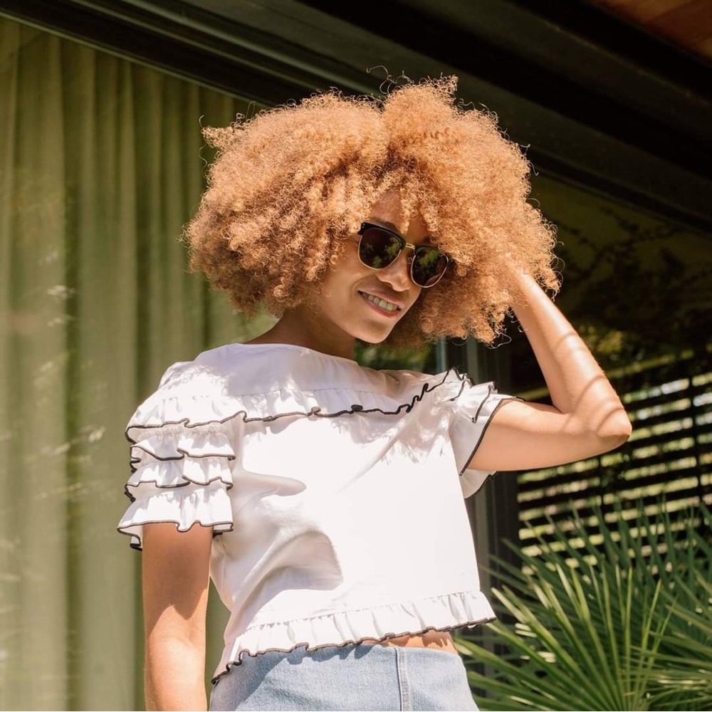 Zara Basic White & Black Ruffled Poplin Blouse With Button Down Back